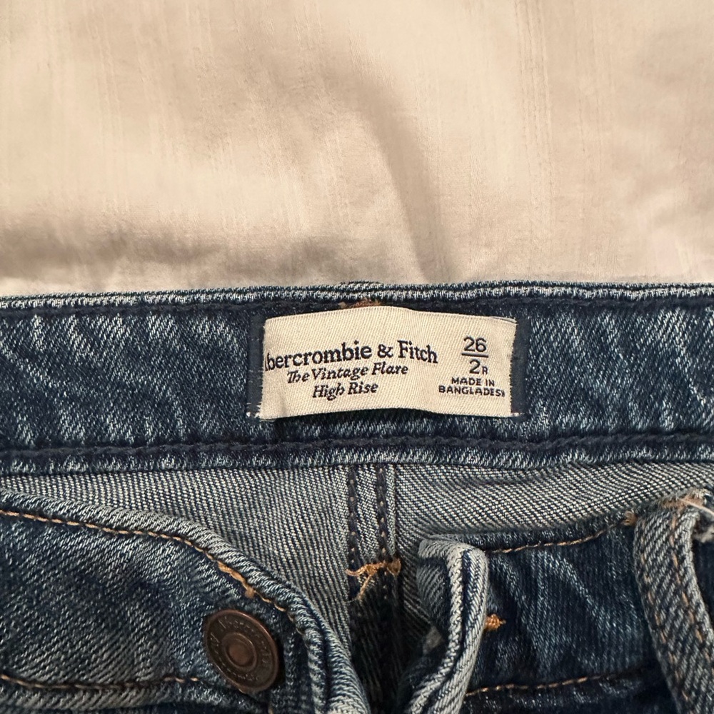 Abercrombie & Fitch Vintage Flare High Rise Jeans - Blue